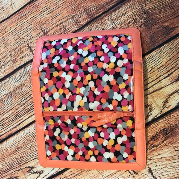 *Sold* Large Vera Bradley wallet - Picture 2 of 5